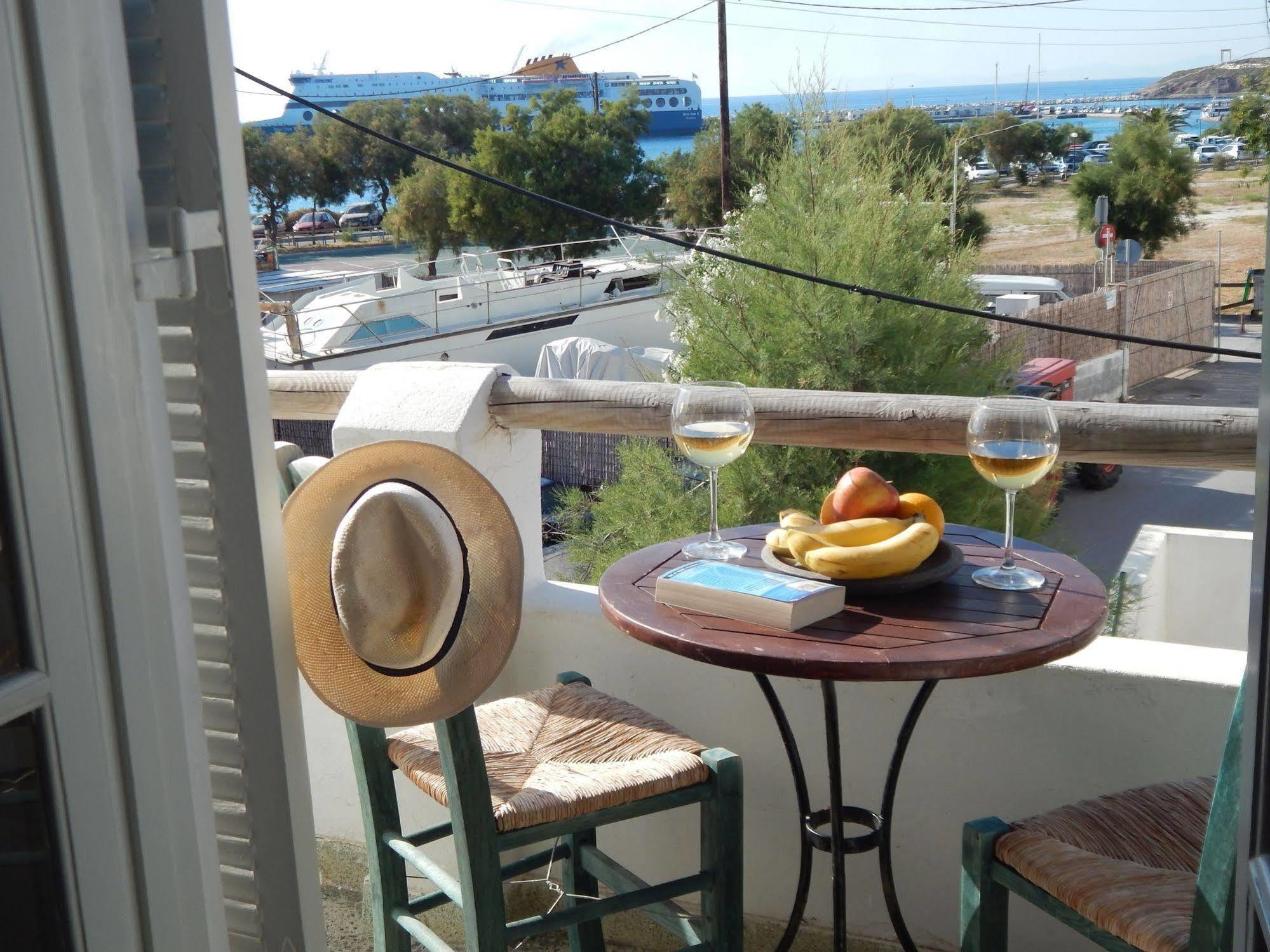 Hotel Helmos Naxos City エクステリア 写真